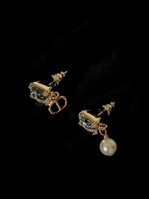 DIOR Petit CD Earrings