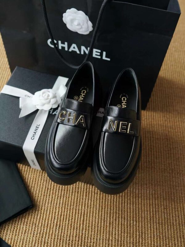 CHANEL 24B Love shoes