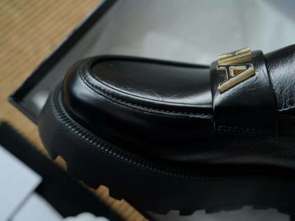 CHANEL 24B Love shoes