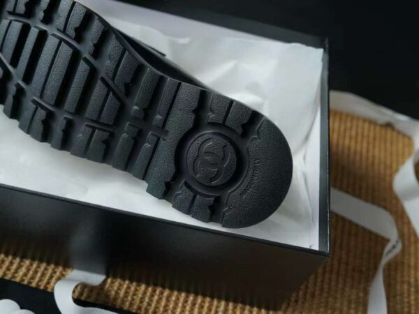 CHANEL 24B Love shoes