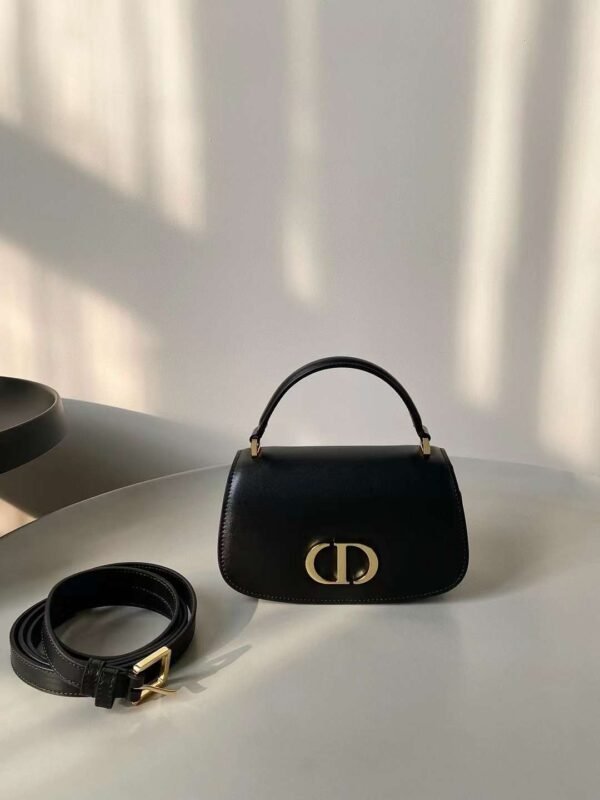 DIOR 30 Montaigne Avenue Top Handle Bag