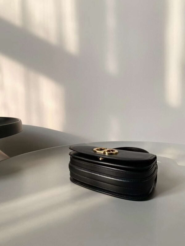 DIOR 30 Montaigne Avenue Top Handle Bag