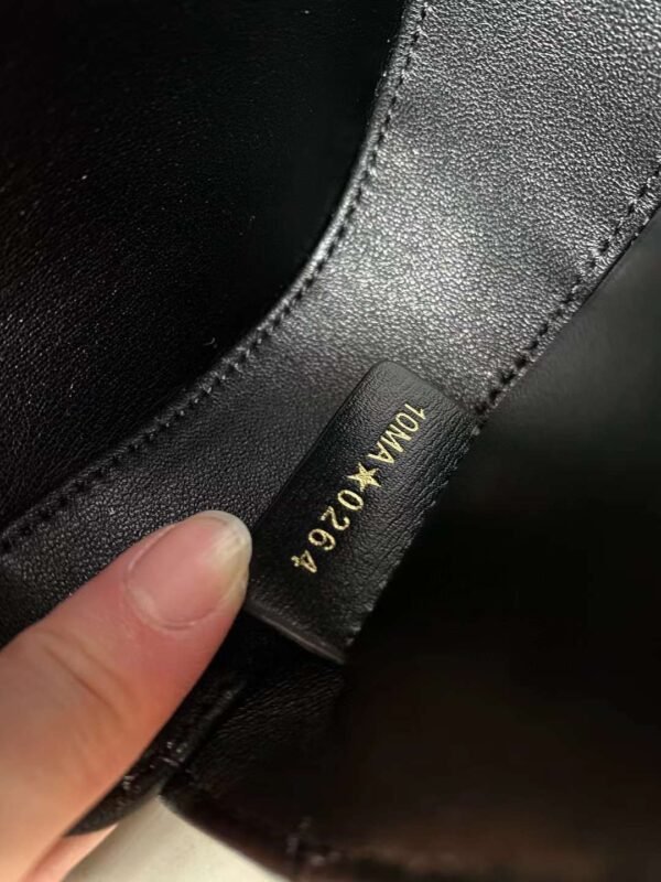 DIOR 30 Montaigne Avenue Top Handle Bag