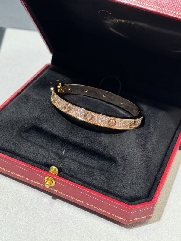 CARTIER LOVE Bracelet