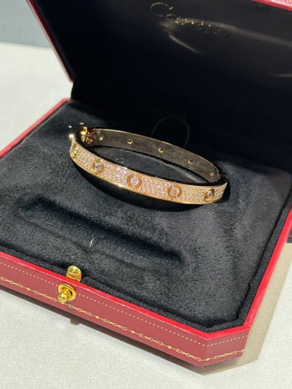 CARTIER LOVE Bracelet