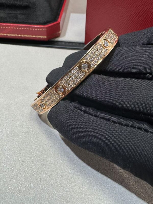 CARTIER LOVE Bracelet