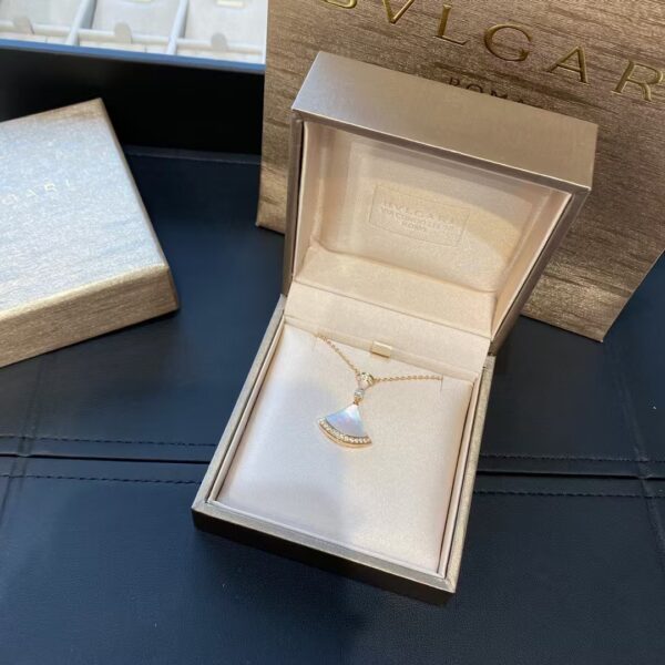 BVLGARI DIVAS DREAM Necklace