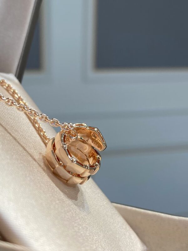 BVLGARI  SERPNTI VIPER Necklace