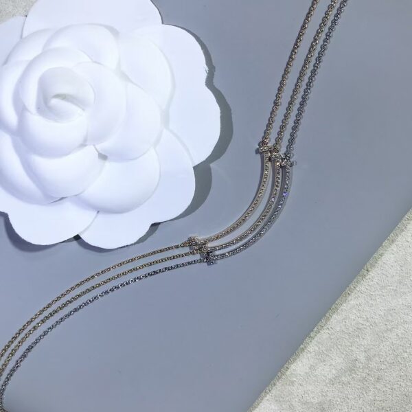 Tiffany T-Series smile necklace