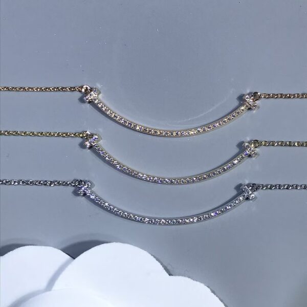 Tiffany T-Series smile necklace