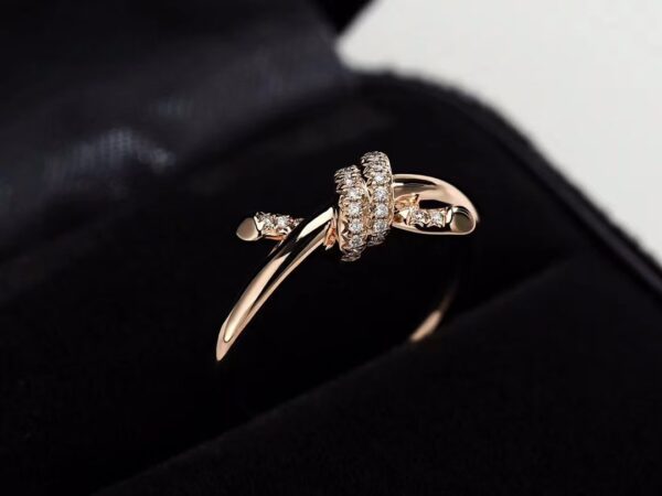 Tiffany knot Ring