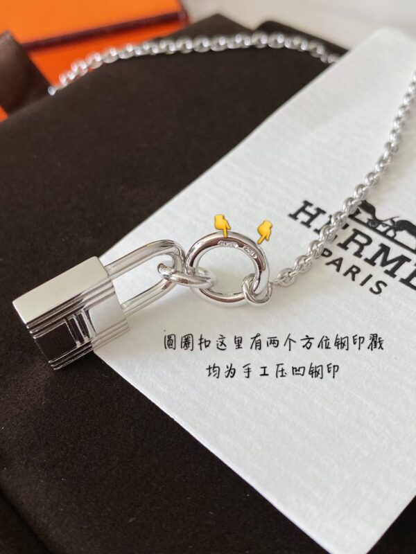 HERMES Lock necklace