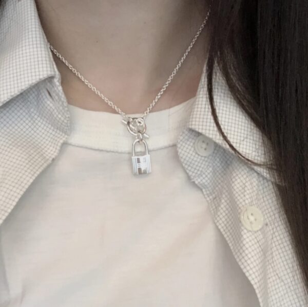 HERMES Lock necklace