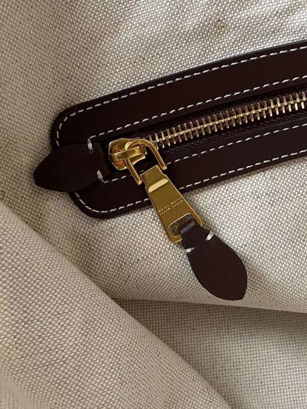 MIUMIU  IVY leather bag