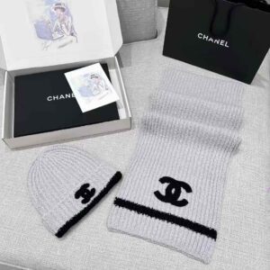 Chanel scarf & cold hat