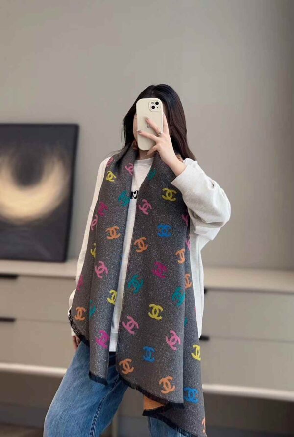 CHANEL 24C Rainbow shines scarf