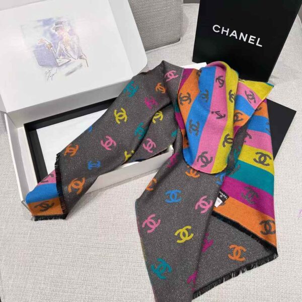 CHANEL 24C Rainbow shines scarf