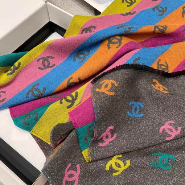 CHANEL 24C Rainbow shines scarf