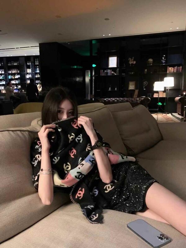 CHANEL 24C Rainbow shines scarf