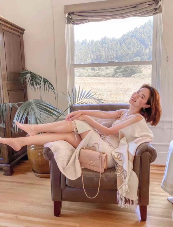 CHANEL Gradient scarf