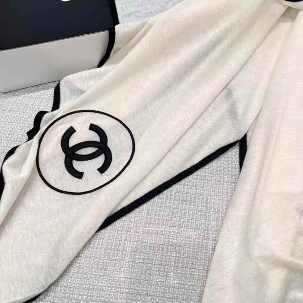 CHANEL LOGO  Scarf