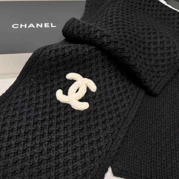 CHANEL LOGO  Scarf