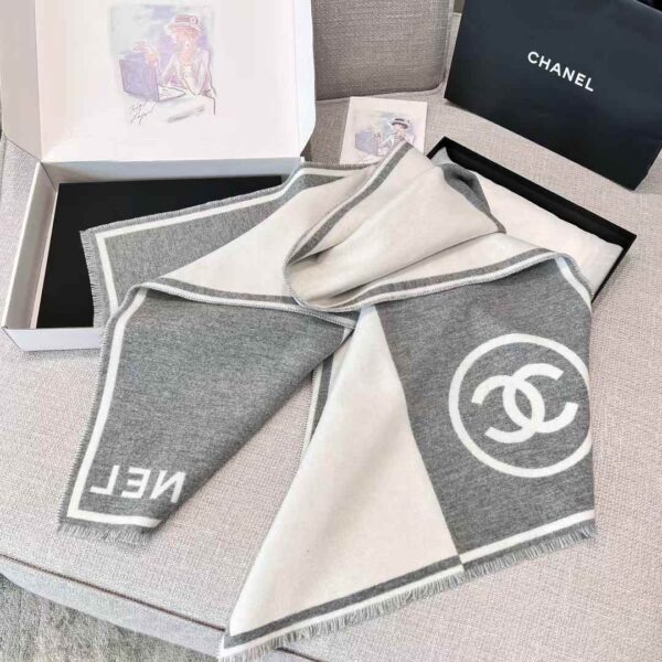 CHANEL 23B Scarf