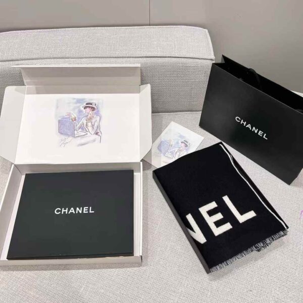 CHANEL 23P LOGO Scarf