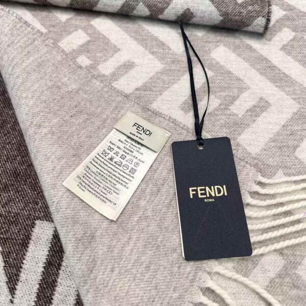 FENDI Double scarf