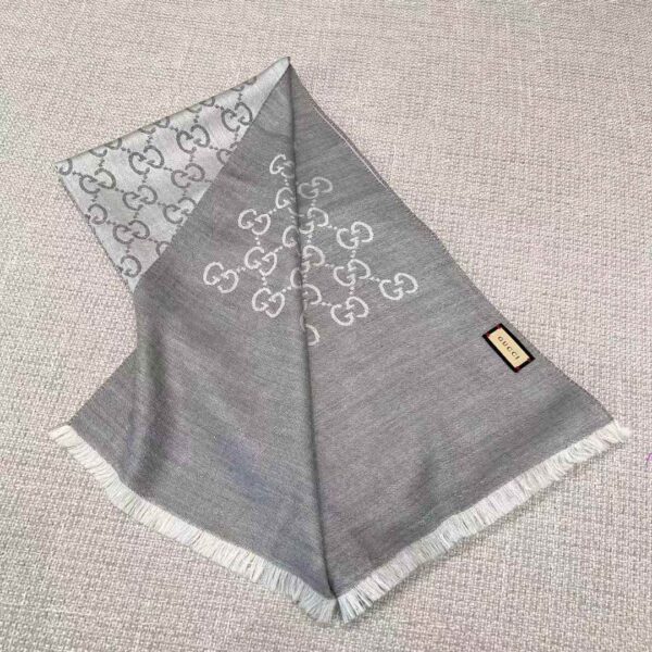 GUCCI  Double scarf