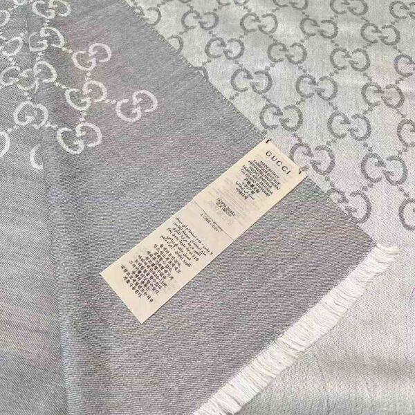 GUCCI  Double scarf