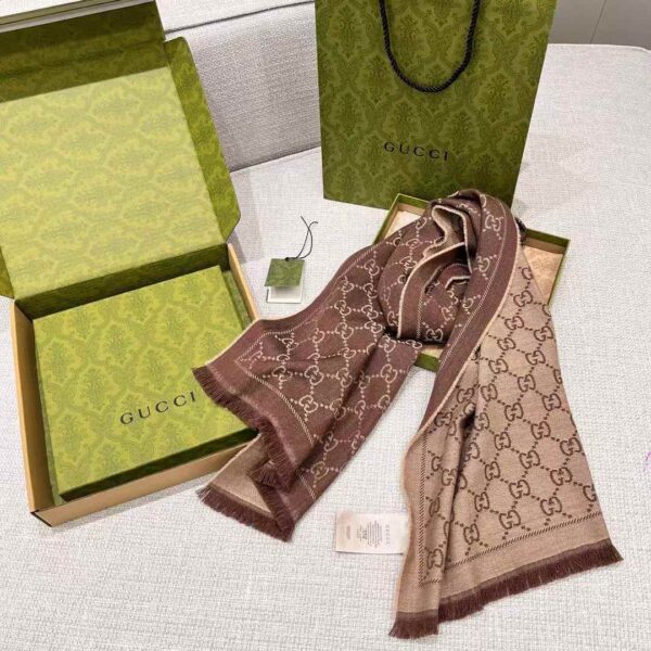 GUCCI Double scarf