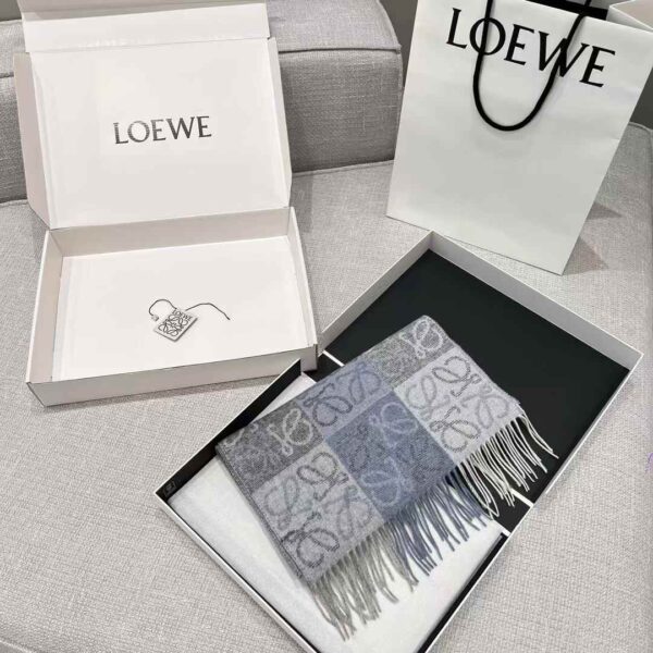 LOEWE Double-sided chess-style scarf