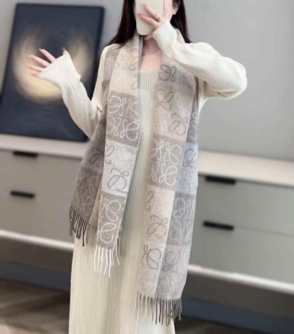 LOEWE Double-sided chess-style scarf