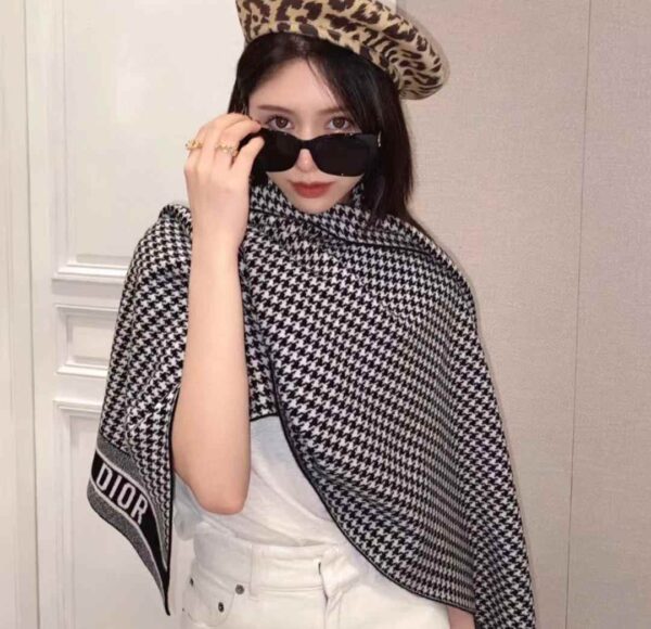 DIOR Thousand bird scarf