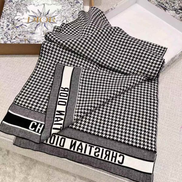 DIOR Thousand bird scarf