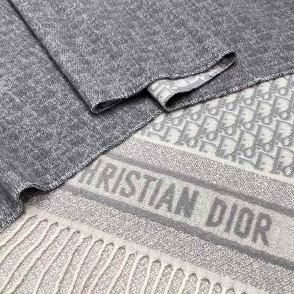 DIOR  Double cashmere scarf