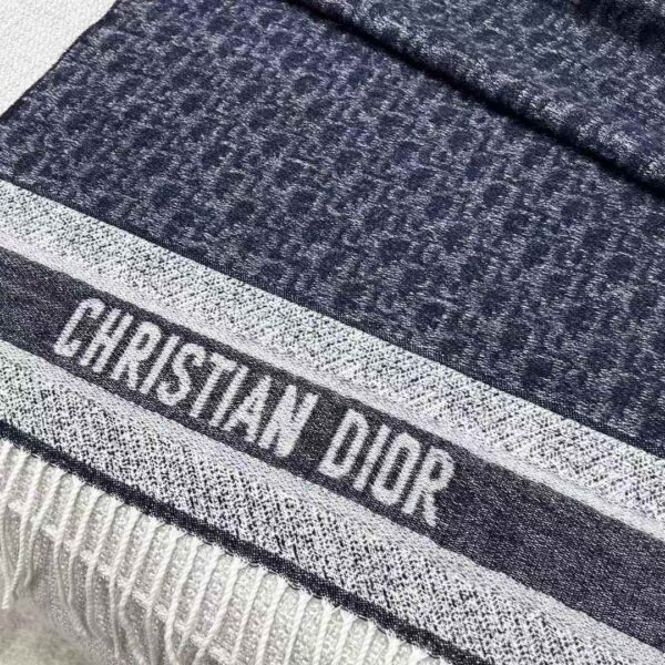 DIOR  Double cashmere scarf