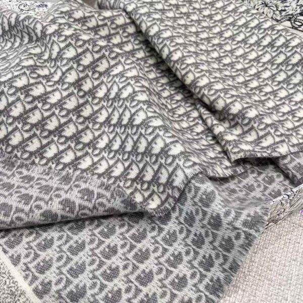 DIOR Cashmere scarf