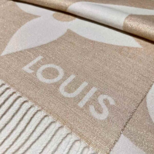 LOUIS VUITTON Shawl