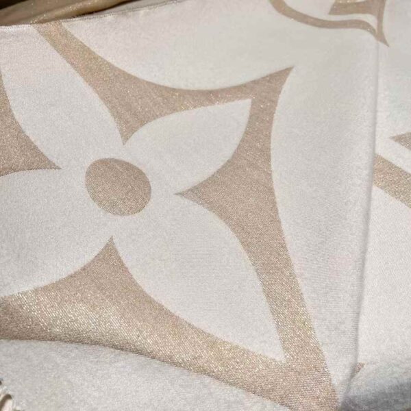 LOUIS VUITTON Shawl