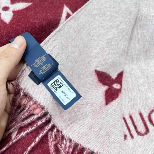 LOUIS VUITTON REYKJAVIK Classic scarf