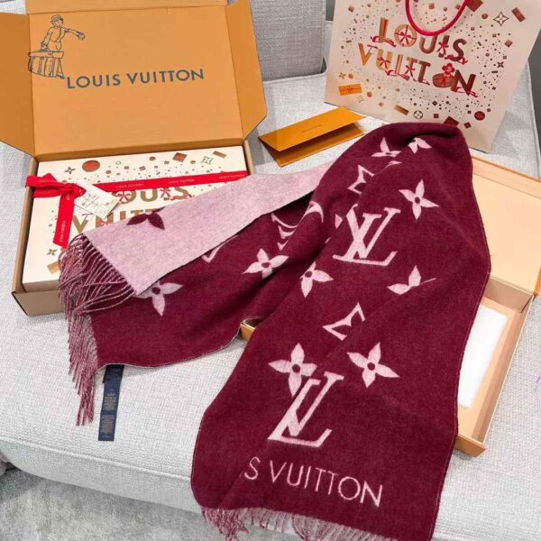 LOUIS VUITTON REYKJAVIK Classic scarf
