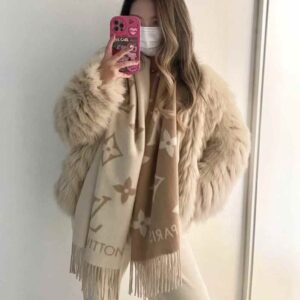 LOUIS VUITTON REYKJAVIK Classic scarf