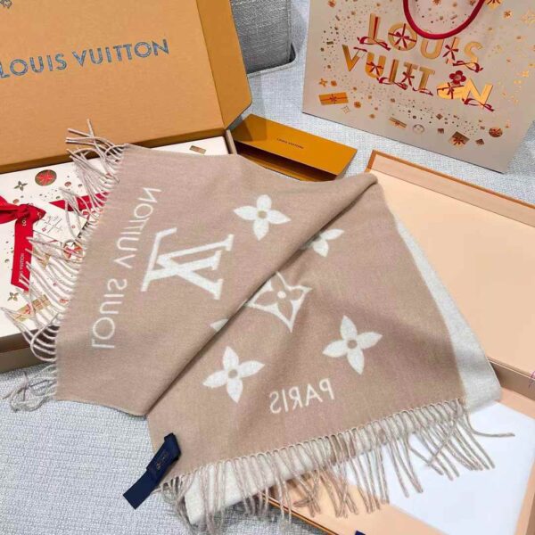 LOUIS VUITTON REYKJAVIK Classic scarf