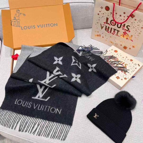 LOUIS VUITTON REYKJAVIK Classic scarf