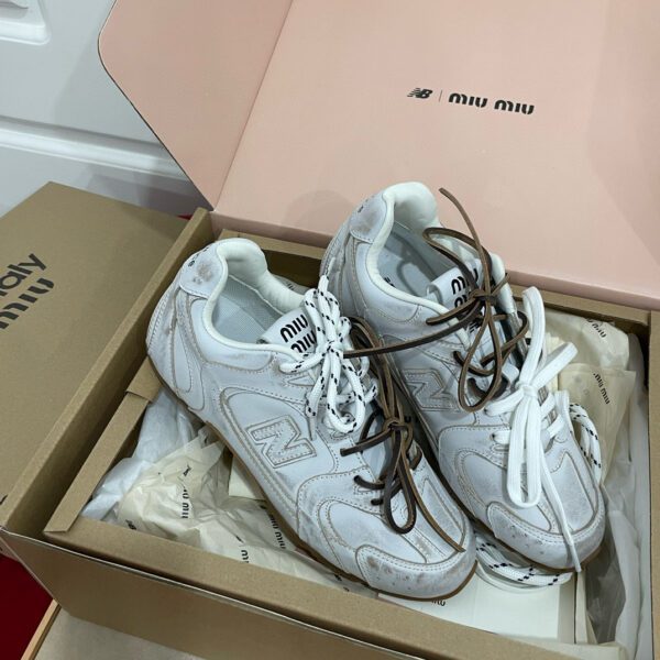 New  Balance x miumiu 530sl