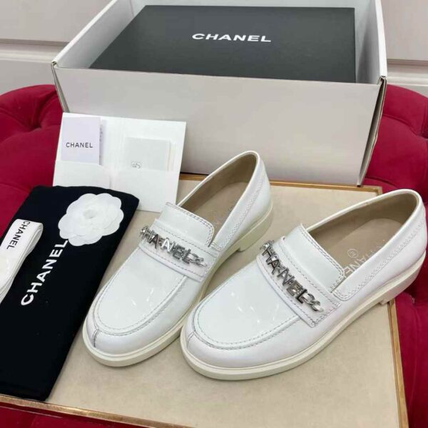 CHANEL Casual leather shoes