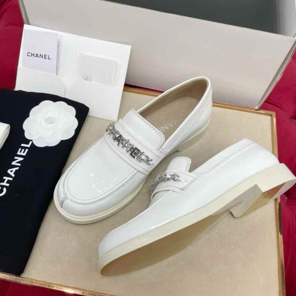 CHANEL Casual leather shoes