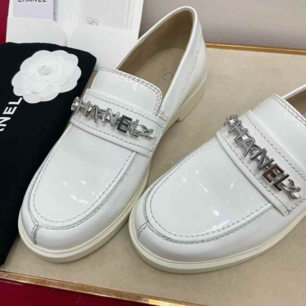CHANEL Casual leather shoes